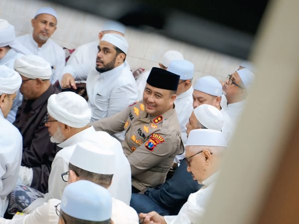 Polres Gresik Libatkan Ratusan Personel Layanan Pengamanan Haul Habib Abu Bakar Assegaf ke-71