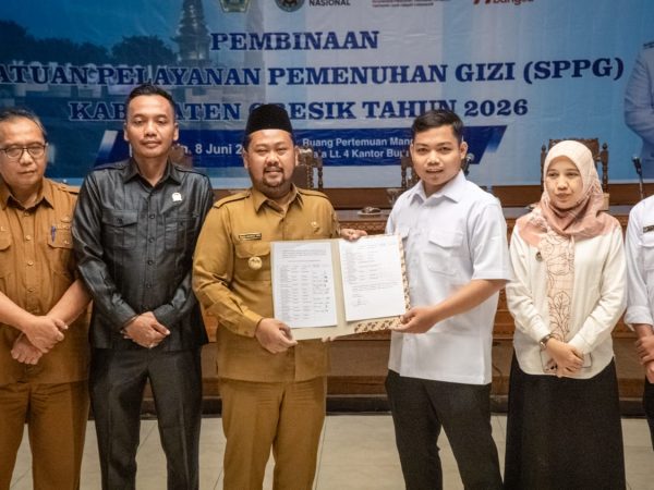 Tekan Dampak Lingkungan, Bupati Gresik Dorong Dapur SPPG Jadi Pelopor Pemilahan Sampah