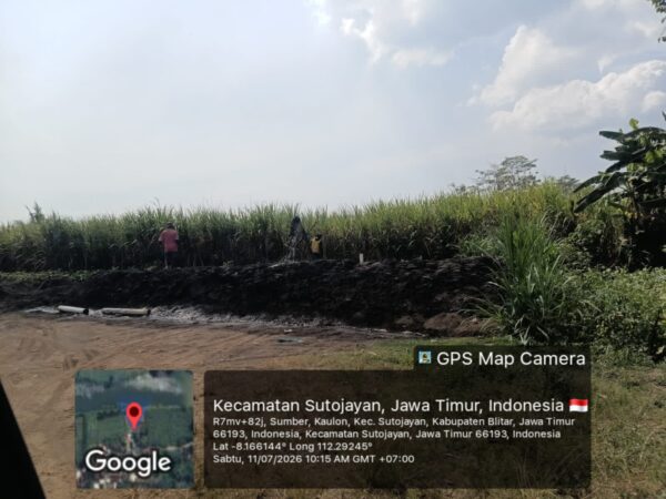 Aktivitas Sedot Pasir di Sungai Brantas Blitar Jadi Sorotan, Legalitas Dipertanyakan Warga Minta Pengawasan Diperketat