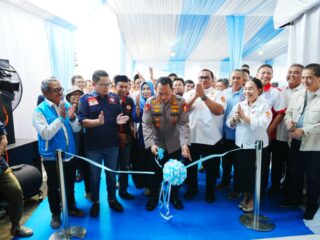 Kapolri Meresmikan Sekretariat Bersama Koalisi Besar Perjuangan Buruh Indonesia