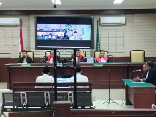 Sidang Korupsi Hibah Ponpes Al Ibrohimi Gresik, Hakim Pilih Pasal Berbeda dari Jaksa : 3 Terdakwa Divonis Bersalah