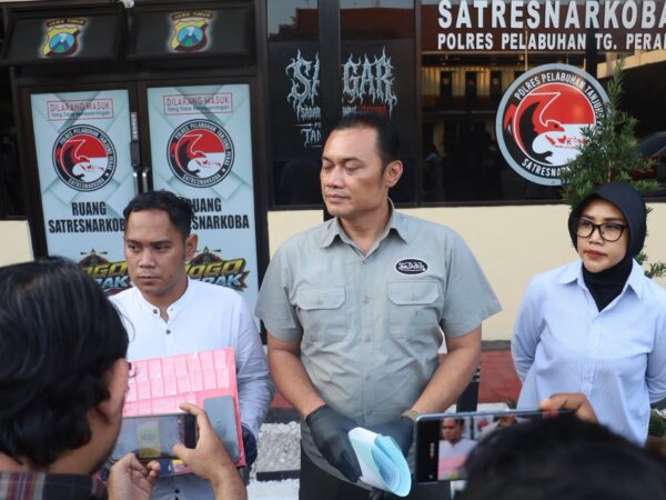 Polres Tanjung Perak Tangkap Residivis, 89,81 Gram Sabu Diamankan