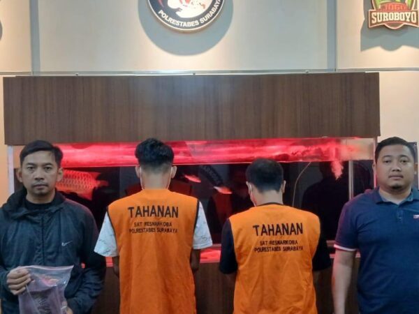 Dua Pengedar  200 Gram Lebih Sabu Diamankan Polrestabes Surabaya