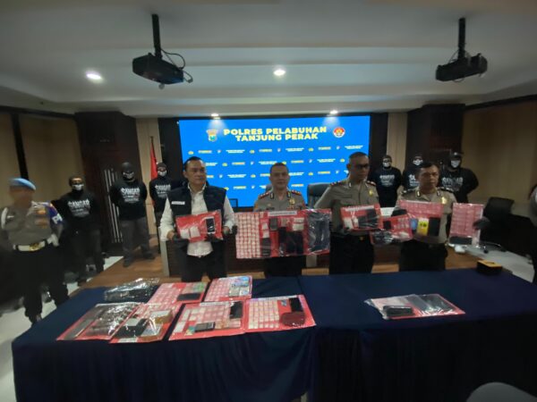 Polres Pelabuhan Tanjung Perak Ungkap 23 Kasus Narkoba, Sita Sabu 1,01 Kilogram
