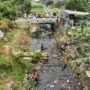 DPUPR Kota Kediri Bersihkan Sungai Kresek, Jaga Kelancaran Aliran dan Kelestarian Lingkungan
