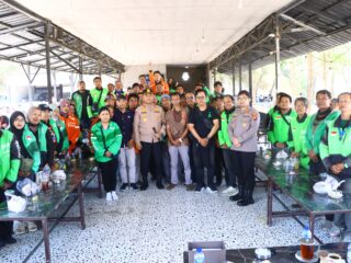 Kapolres Gresik Duduk Bersama Ratusan Driver Ojol, Perkuat Sinergi Kamtibmas Wujudkan Jogo Gresik
