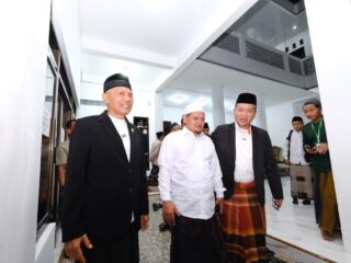 Presiden PKS Almuzzammil Yusuf Silaturahmi ke Gus Rozaq Tambakberas