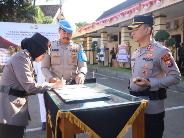 Kapolres Kediri Kota Pimpin Sertijab Kasatlantas, Tekankan Profesionalisme dan Pelayanan Presisi