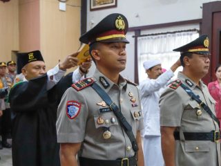 Kapolres Jombang Pimpin Upacara Sertijab Dua Kapolsek dan Kasihumas