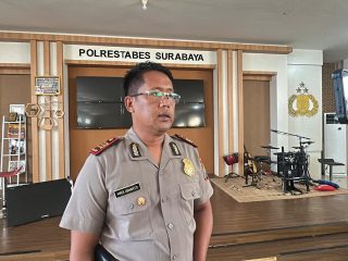 Polrestabes Surabaya Ungkap Komplotan Penukar Kartu ATM Lintas Daerah, Amankan 9 Tersangka