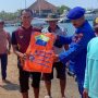 Keselamatan Nelayan Jadi Prioritas, Satpolairud Polresta Banyuwangi Bagikan Life Jacket