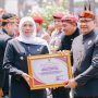 Gubernur Khofifah Sampaikan Keberhasilan Nawa Bhakti Satya Saat Pimpin Upacara Hari Jadi ke-81 Jatim di Grahadi