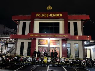 Respons Cepat Aduan 110, Polres Jember Amankan 21 Motor Balap Liar di Akses Bandara Notohadinegoro