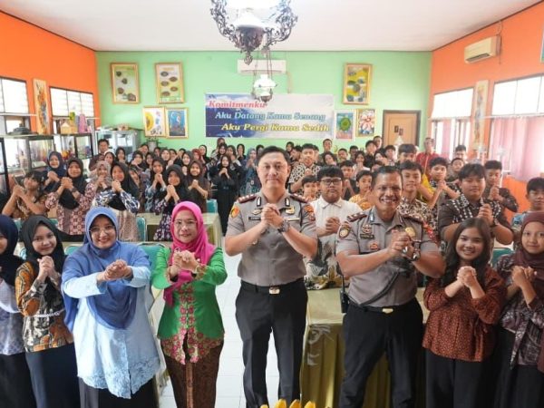 Sidoarjo Aspirasi Siswa Kapolresta Sidoarjo Wujudkan Rasa Aman dan Nyaman Lingkungan Sekolah